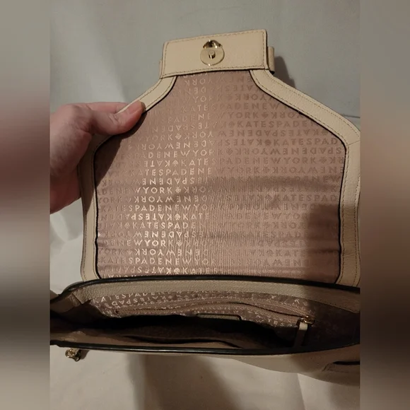 Kate Spade Purse - Picture 6 of 7